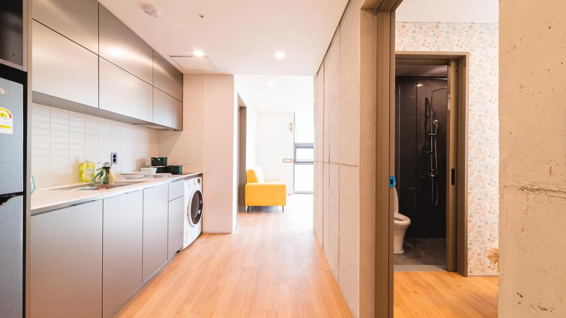 Wave Family Suite #2 Seoul South Korea