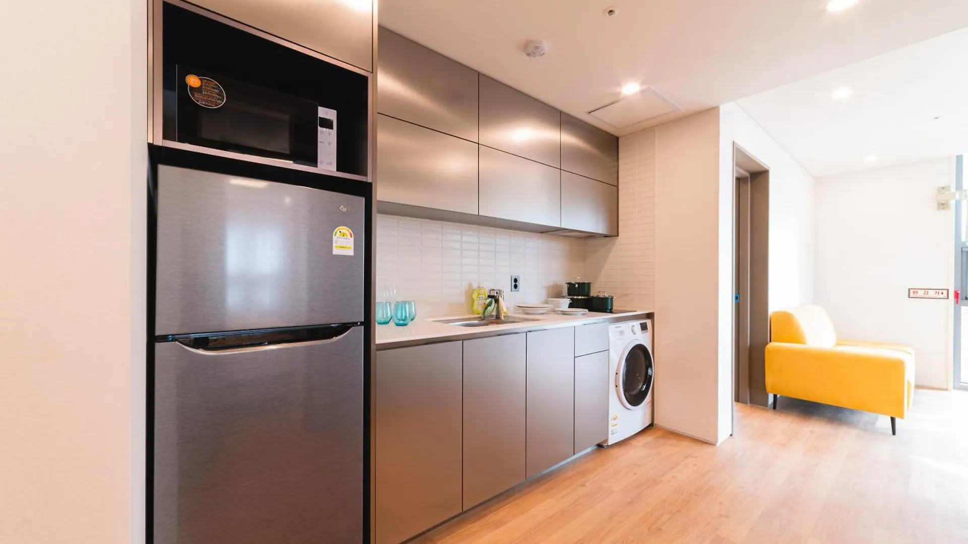 Wave Family Suite #2 Seoul South Korea